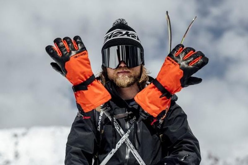 Dakine Phoenix Gore-Tex Glove Sun Flare